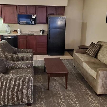 Cobblestone Suites - Oshkosh Exterior photo