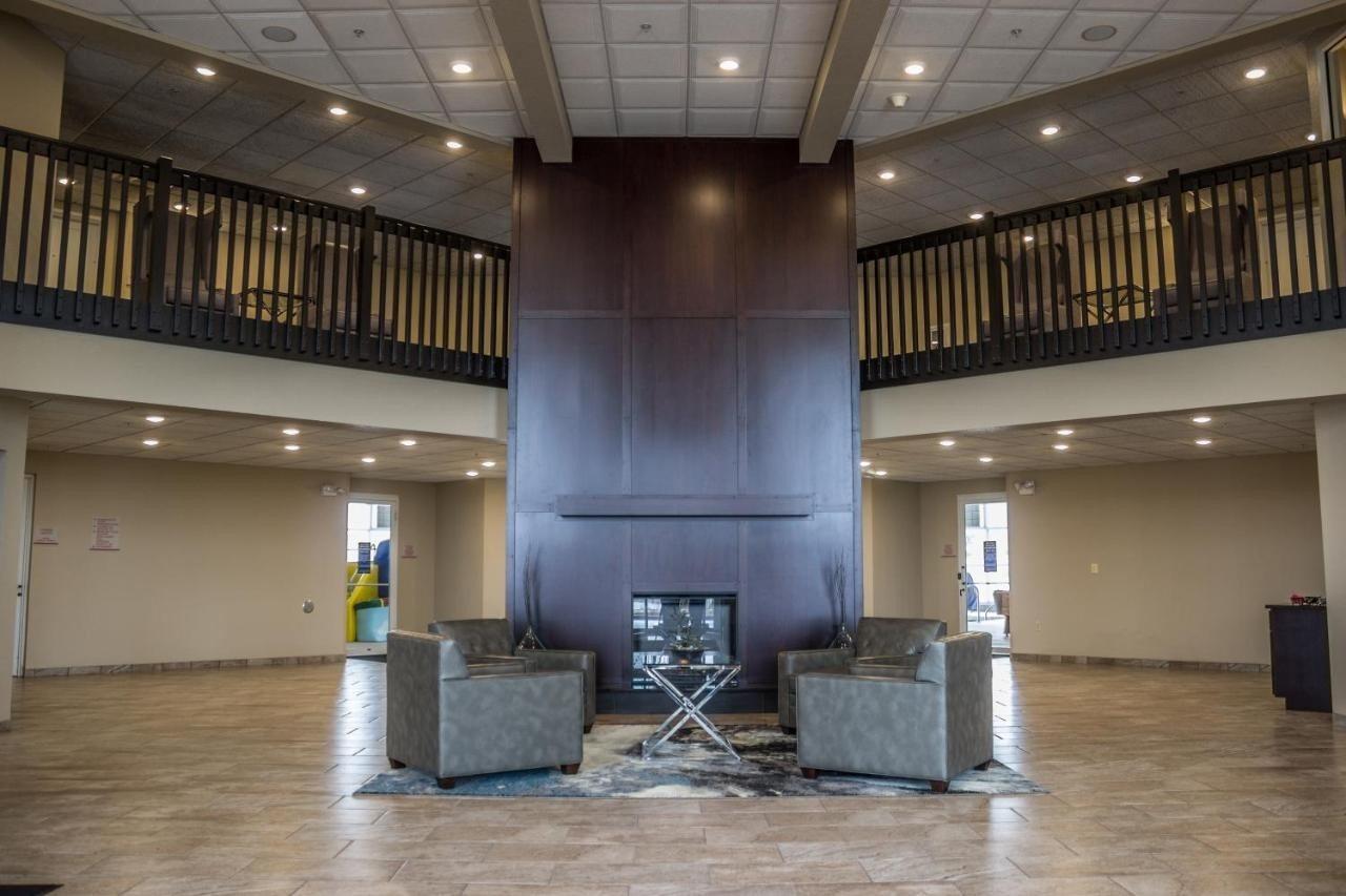 Cobblestone Suites - Oshkosh Exterior photo
